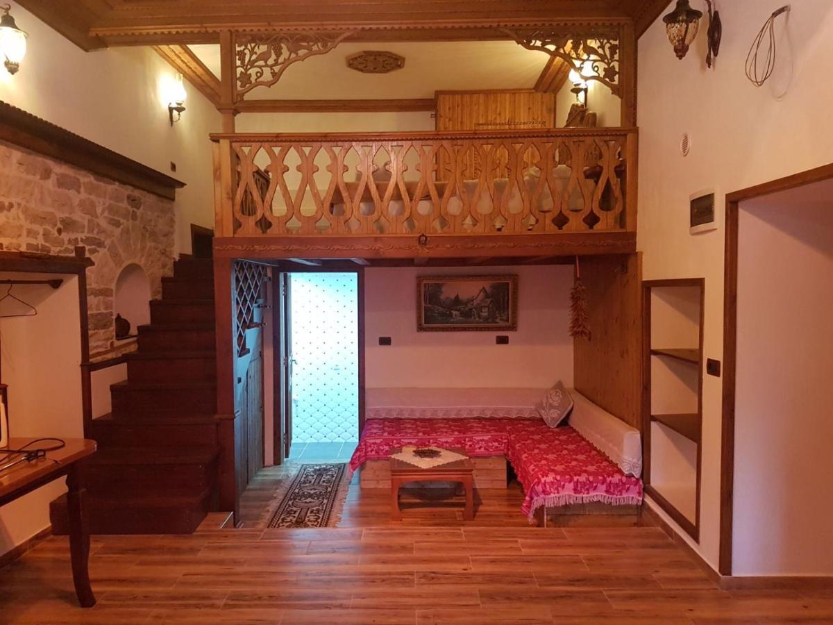 Riva Guest House Gjirokastër Exterior foto